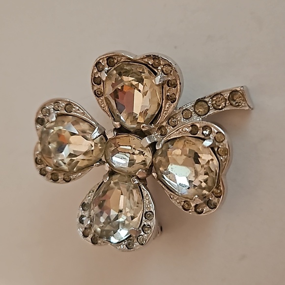 Fancy "E" Bright & Shiny Rhinestone on Silvertone Brooch - Picture 1 of 6